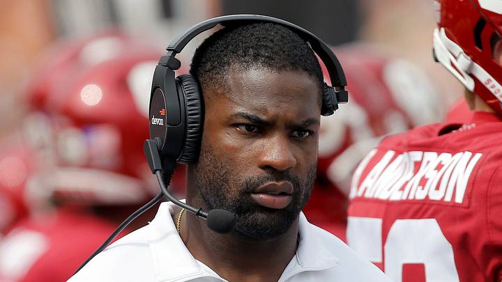 Oklahoma running backs coach DeMarco Murray during the Red River Showdown game between the University of Oklahoma and Texas. Oklahoma running backs coach DeMarco Murray during the Red River Showdown game between the University of Oklahoma and Texas.