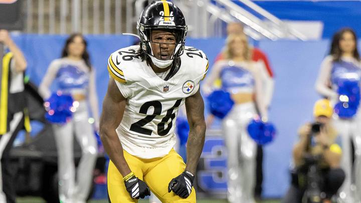 Dec 21, 2025; Detroit, Michigan, USA; Pittsburgh Steelers cornerback Brandin Echols (26) reacts after a tackle against Detroit Lions tight end Shane Zylstra (84) during the fourth quarter at Ford Field. Mandatory Credit: David Reginek-Imagn Images Dec 21, 2025; Detroit, Michigan, USA; Pittsburgh Steelers cornerback Brandin Echols (26) reacts after a tackle against Detroit Lions tight end Shane Zylstra (84) during the fourth quarter at Ford Field. Mandatory Credit: David Reginek-Imagn Images