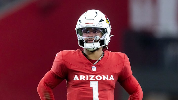 Aug 9, 2025; Glendale, Arizona, USA; Arizona Cardinals quarterback Kyler Murray (1) against the Kansas City Chiefs during a preseason NFL game at State Farm Stadium. Mandatory Credit: Mark J. Rebilas-Imagn Images Aug 9, 2025; Glendale, Arizona, USA; Arizona Cardinals quarterback Kyler Murray (1) against the Kansas City Chiefs during a preseason NFL game at State Farm Stadium. Mandatory Credit: Mark J. Rebilas-Imagn Images