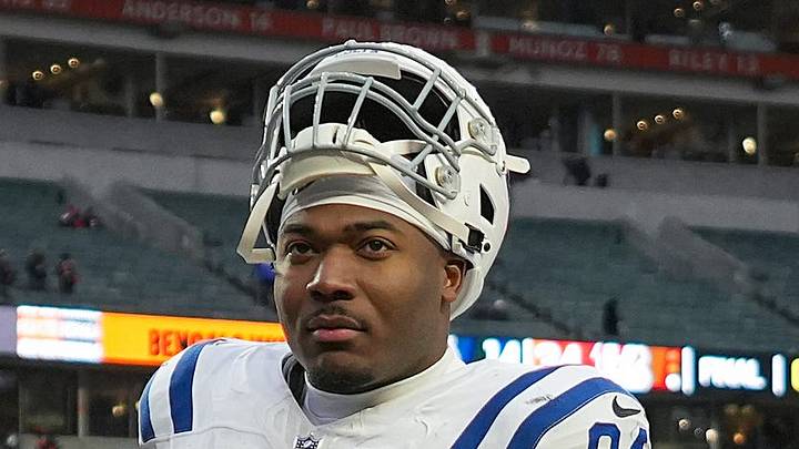 Indianapolis Colts defensive end Tyquan Lewis leaves the field