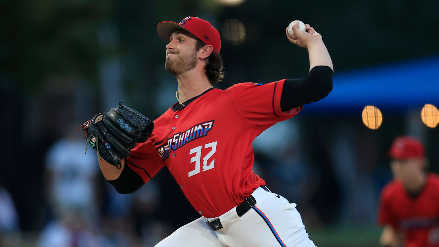 Marlins Top Pitching Prospect Throws 44 Pitches in Injury Rehab Debut