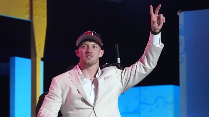 Oregon Ducks defensive back Dillon Thieneman