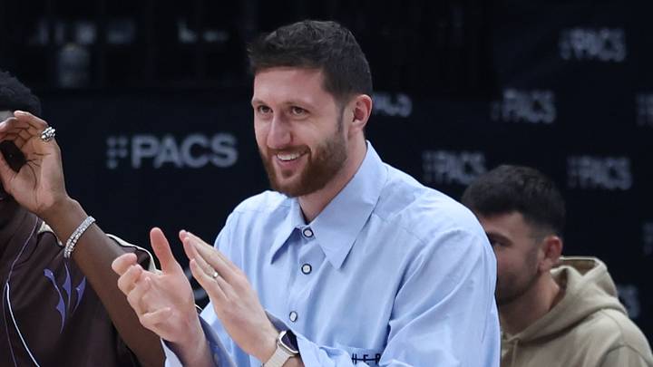 Mar 19, 2026; Salt Lake City, Utah, USA; Utah Jazz forward Jaren Jackson Jr. (left) and center Jusuf Nurkic (right) react to a shot against the Milwaukee Bucks during the first half at Delta Center. Mandatory Credit: Rob Gray-Imagn Images Mar 19, 2026; Salt Lake City, Utah, USA; Utah Jazz forward Jaren Jackson Jr. (left) and center Jusuf Nurkic (right) react to a shot against the Milwaukee Bucks during the first half at Delta Center. Mandatory Credit: Rob Gray-Imagn Images