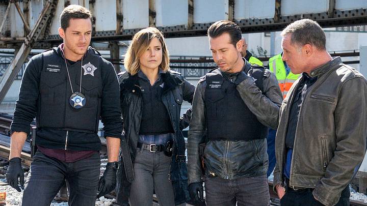CHICAGO P.D. -- Pictured: (l-r) Jesse Lee Soffer as Jay Halstead, Jon Seda as Antonio Dawson, Sophia Bush as Erin Lindsay, Jason Beghe as Hank Voight CHICAGO P.D. -- Pictured: (l-r) Jesse Lee Soffer as Jay Halstead, Jon Seda as Antonio Dawson, Sophia Bush as Erin Lindsay, Jason Beghe as Hank Voight