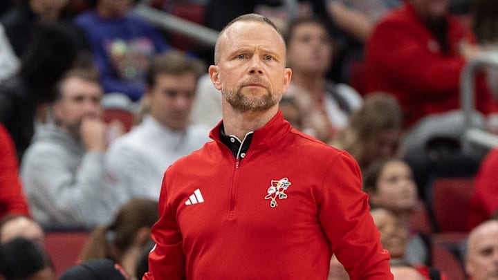 Louisville Cardinals head coach Pat Kelsey watches his team during their game against the Bellarmine Knights on Tuesday, Nov. 19, 2024 at the KFC Yum! Center in Louisville, Ky.