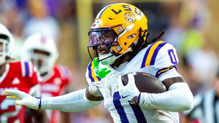 Reciever Zavion Thomas 0, LSU Tigers