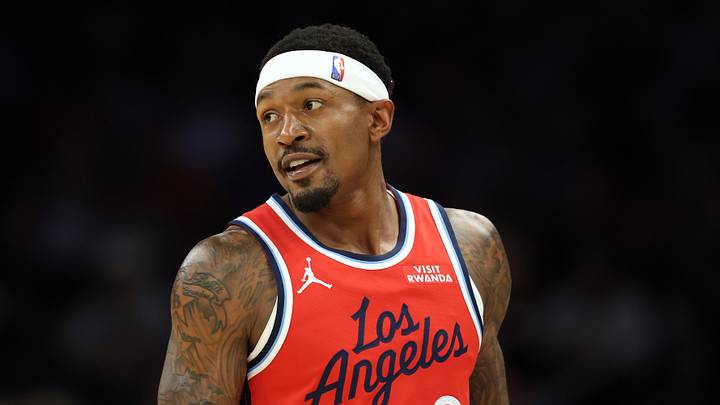 Los Angeles Clippers guard Bradley Beal (0) against the Phoenix Suns at the Mortgage Matchup Center. 