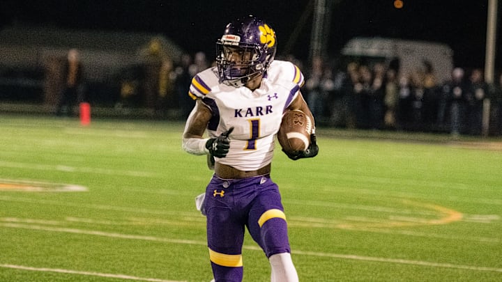 Edna Karr is set to take on Alexandria in a battle of unbeaten teams for the LHSAA Division I Select State Championship. Edna Karr is set to take on Alexandria in a battle of unbeaten teams for the LHSAA Division I Select State Championship.