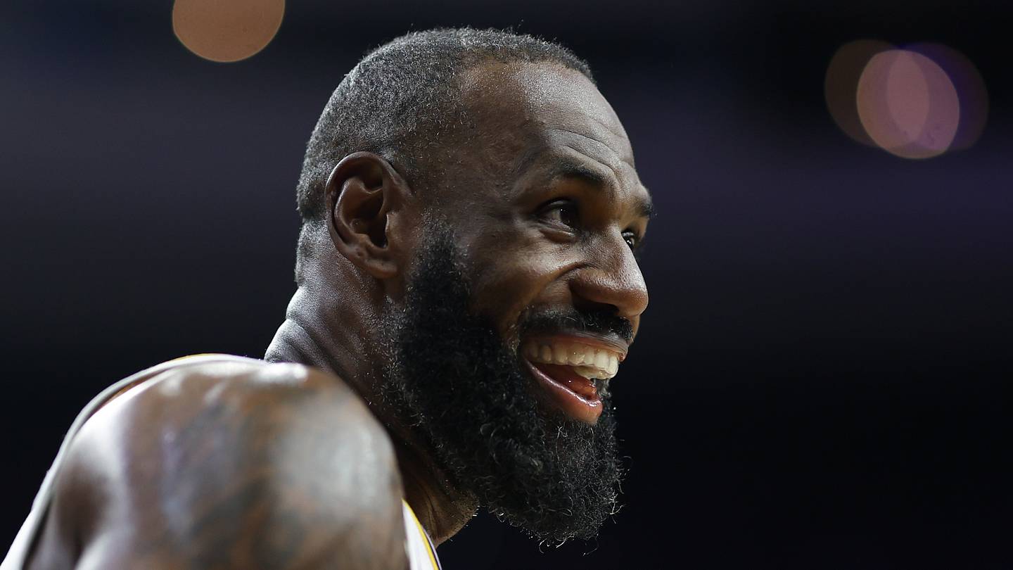 Sixers can use LeBron's desire to play for the Knicks against New York