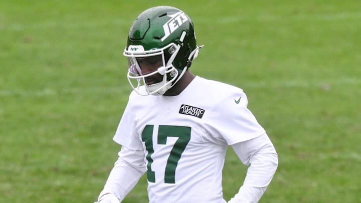New York Jets cornerback Kris Boyd (17) is in critical condition after being shot early Sunday morning in New York City.