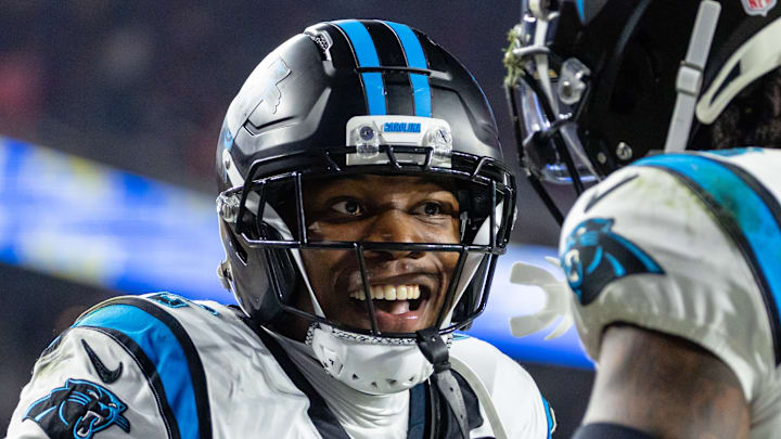 Carolina Panthers cornerback Mike Jackson Sr.