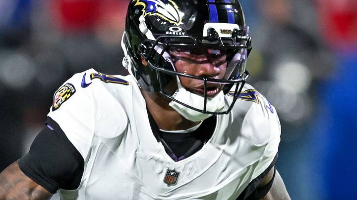 Baltimore Ravens wide receiver Zay Flowers (4) runs a sweep against the Buffalo Bills in the first quarter at Highmark Stadium. 