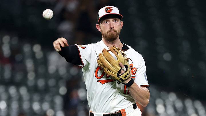 Sep 18, 2025; Baltimore, Maryland, USA; Baltimore Orioles third baseman Jordan Westburg (11) throws to first for an out during the ninth inning against the New York Yankees at Oriole Park at Camden Yards. Mandatory Credit: Daniel Kucin Jr.-Imagn Images