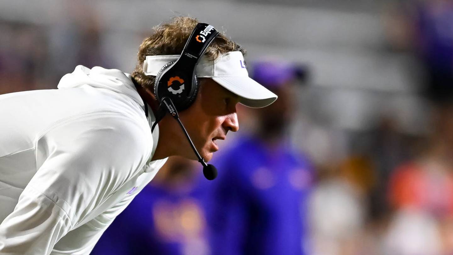 College Football Rankings: AP Top 25 Teams Moving Up, Down in Week 2
