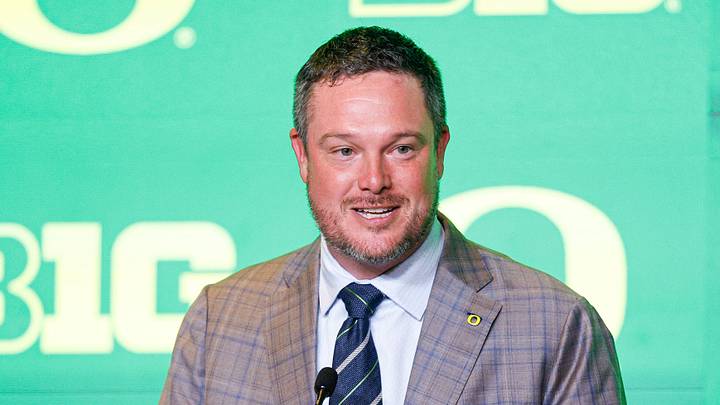 Jul 29, 2026; Chicago, IL, USA; Oregon Football head coach Dan Lanning speaks during Big Ten Media Days at Hilton Chicago. Jul 29, 2026; Chicago, IL, USA; Oregon Football head coach Dan Lanning speaks during Big Ten Media Days at Hilton Chicago.