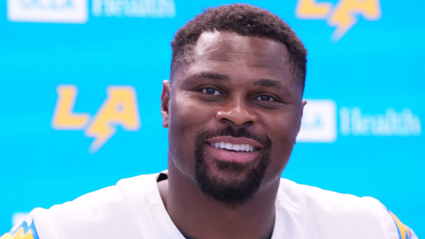 A Bears-Khalil Mack reunion is still on the table after Jeffery Simmons trade