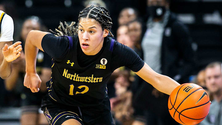 Northwestern Women’s Basketball guard Veronica Burton