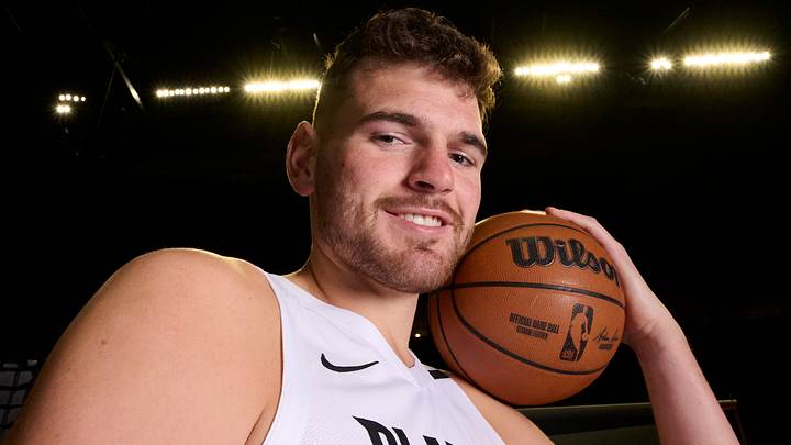 Sep 28, 2026; Portland, OR, USA; Portland Trail Blazers center Donovan Clingan (23) during media day. Mandatory Credit: Troy Wayrynen-Imagn Images Sep 28, 2026; Portland, OR, USA; Portland Trail Blazers center Donovan Clingan (23) during media day. Mandatory Credit: Troy Wayrynen-Imagn Images
