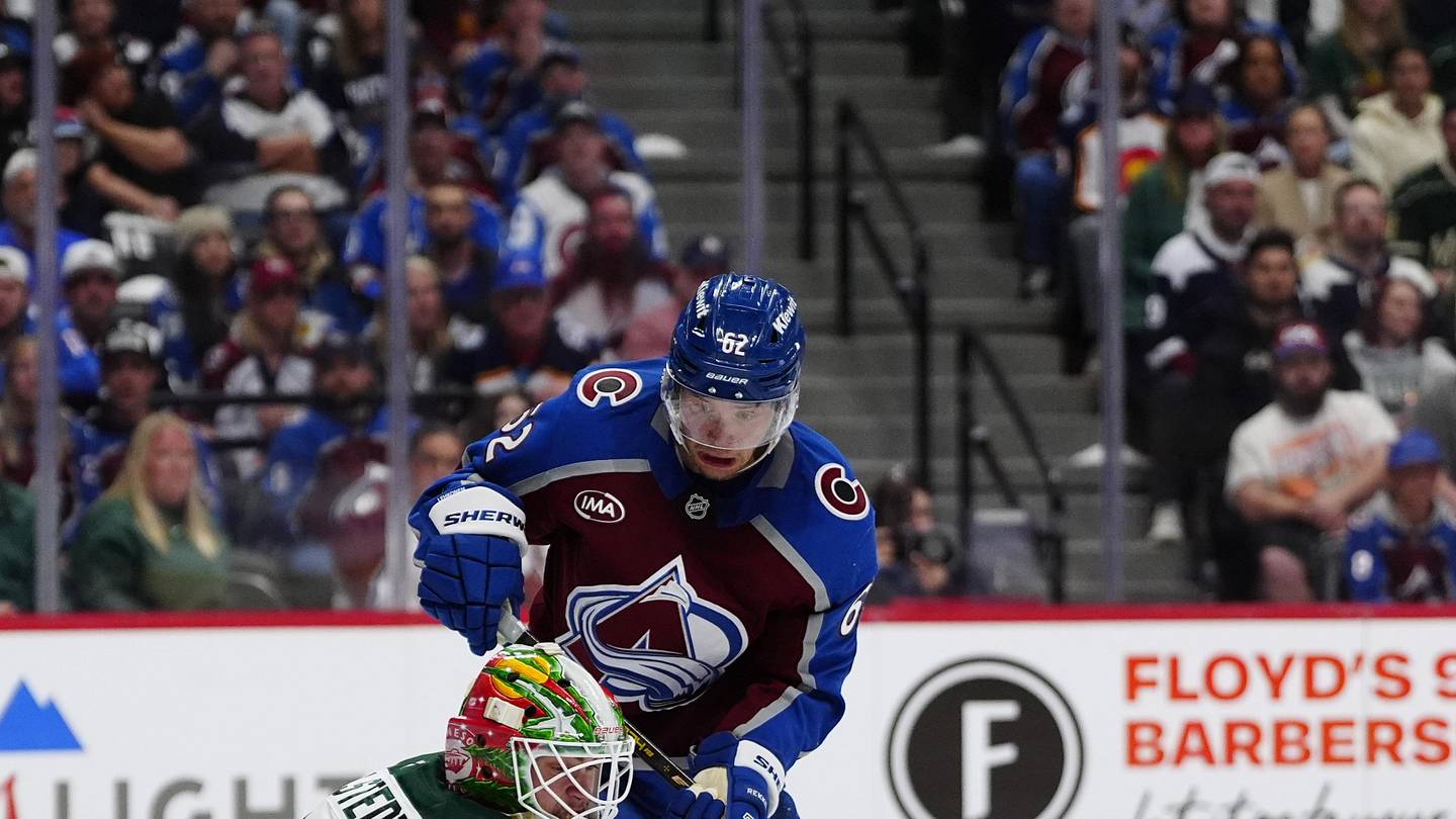 Avalanche win 'Wild' Game 1 over Minnesota