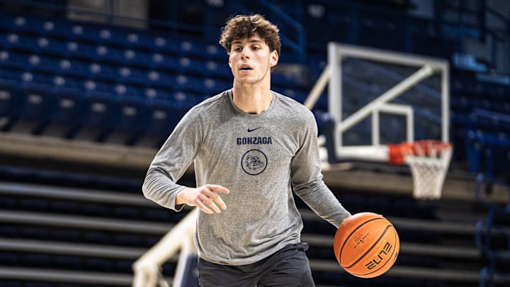 Gonzaga Bulldogs guard Mario Saint-Supery 