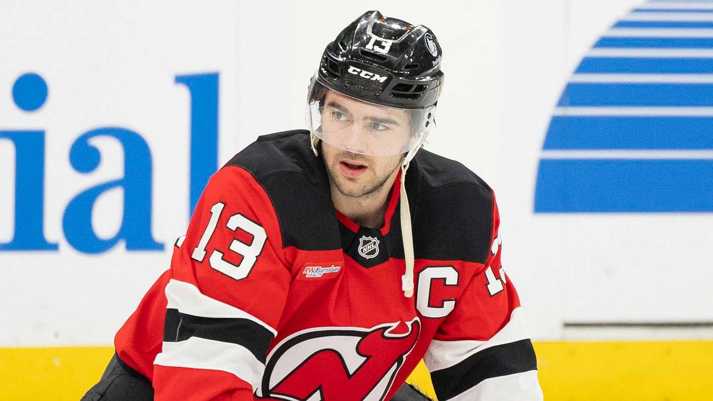 Dylan Larkin should be cautionary tale for Devils in Nico Hischier negotiations