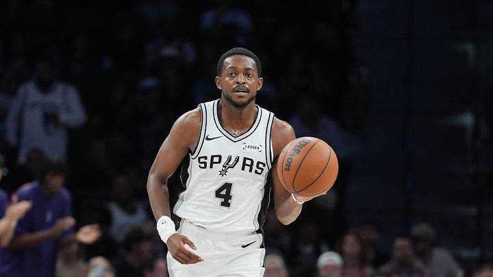 Oct 14, 2026; San Antonio, Texas, USA; San Antonio Spurs guard De'aaron Fox (4) dribbles in the first half against the Phoenix Suns at Frost Bank Center. Mandatory Credit: Daniel Dunn-Imagn Images Oct 14, 2026; San Antonio, Texas, USA; San Antonio Spurs guard De'aaron Fox (4) dribbles in the first half against the Phoenix Suns at Frost Bank Center. Mandatory Credit: Daniel Dunn-Imagn Images