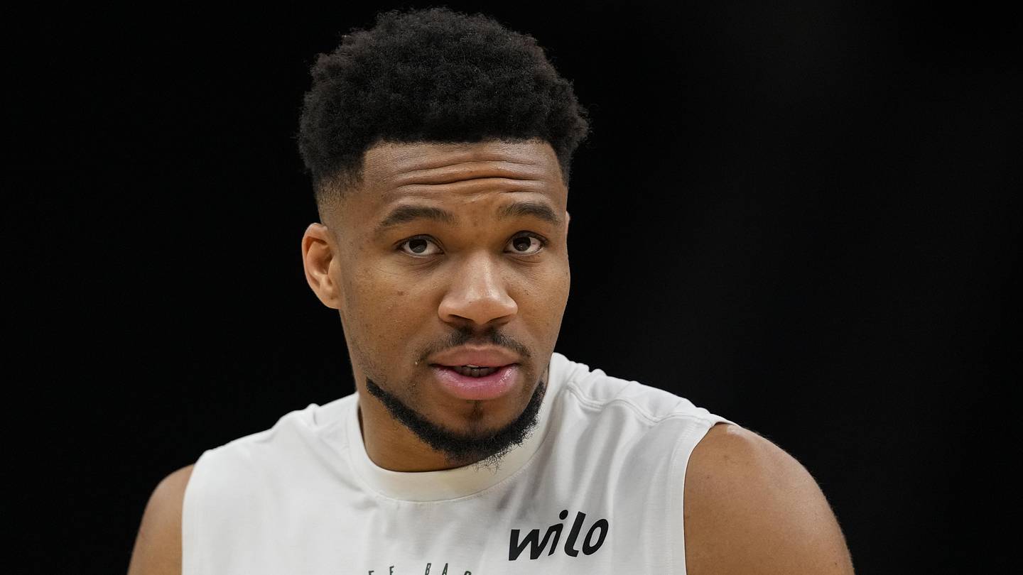 Miami Heat Pursuit of Giannis Antetokounmpo Includes Multi-Team Trade Scenarios