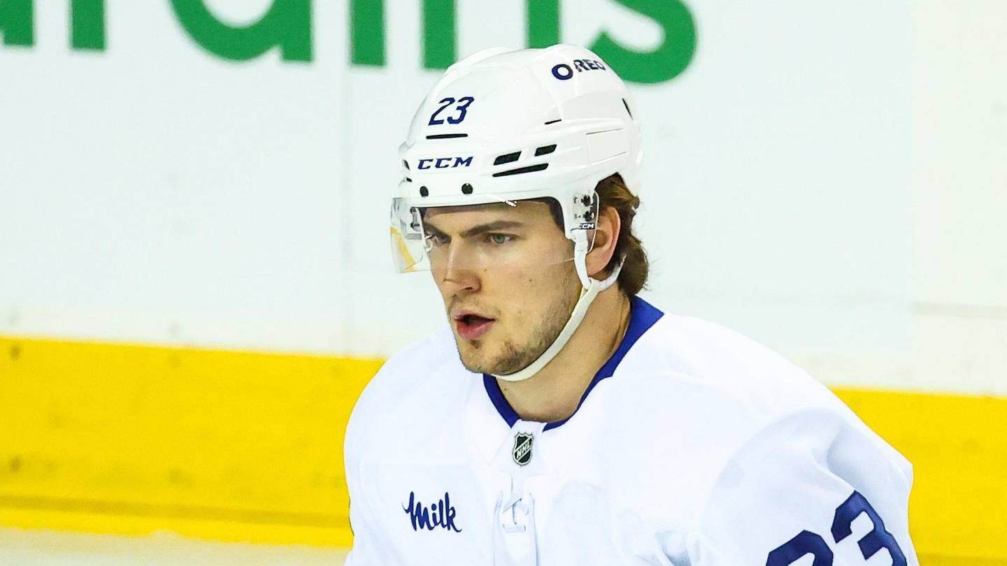 This suggested Blackhawks-Maple Leafs blockbuster isn’t worth it