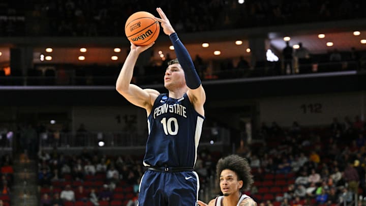 Penn State Nittany Lions guard Andrew Funk (10)