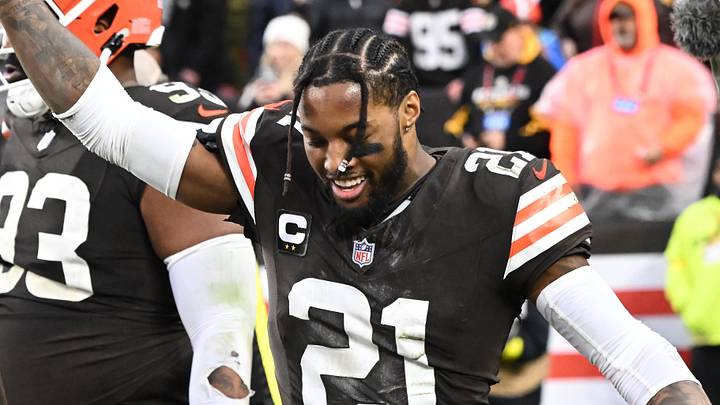 Dec 28, 2025; Cleveland, Ohio, USA; Cleveland Browns cornerback Denzel Ward (21) celebrates after the game against the Pittsburgh Steelers at Huntington Bank Field. Mandatory Credit: Ken Blaze-Imagn Images Dec 28, 2025; Cleveland, Ohio, USA; Cleveland Browns cornerback Denzel Ward (21) celebrates after the game against the Pittsburgh Steelers at Huntington Bank Field. Mandatory Credit: Ken Blaze-Imagn Images