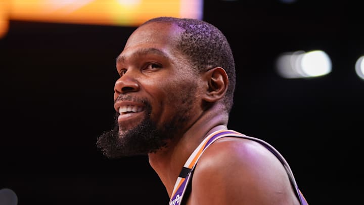 Feb 27, 2025; Phoenix, Arizona, USA; Phoenix Suns forward Kevin Durant (35) reacts to a fan against the New Orleans Pelicans in the fourth quarter at Footprint Center. Mandatory Credit: Brett Davis-Imagn Images
