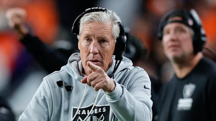 Nov 6, 2025; Denver, Colorado, USA; Las Vegas Raiders head coach Pete Carroll gestures in the fourth quarter against the Denver Broncos at Empower Field at Mile High. Mandatory Credit: Isaiah J. Downing-Imagn Images Nov 6, 2025; Denver, Colorado, USA; Las Vegas Raiders head coach Pete Carroll gestures in the fourth quarter against the Denver Broncos at Empower Field at Mile High. Mandatory Credit: Isaiah J. Downing-Imagn Images