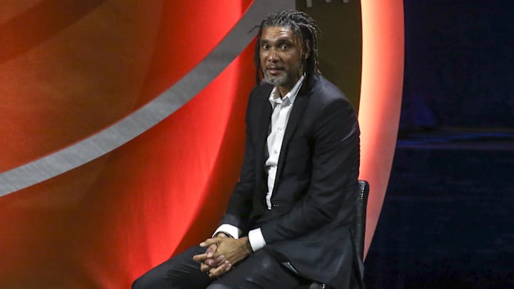 Sep 10, 2022; Springfield, MA, USA; Tim Duncan on stage during the 2022 Basketball Hall of Fame induction for Manu Ginobili at Symphony Hall. Mandatory Credit: Wendell Cruz-Imagn Images Sep 10, 2022; Springfield, MA, USA; Tim Duncan on stage during the 2022 Basketball Hall of Fame induction for Manu Ginobili at Symphony Hall. Mandatory Credit: Wendell Cruz-Imagn Images