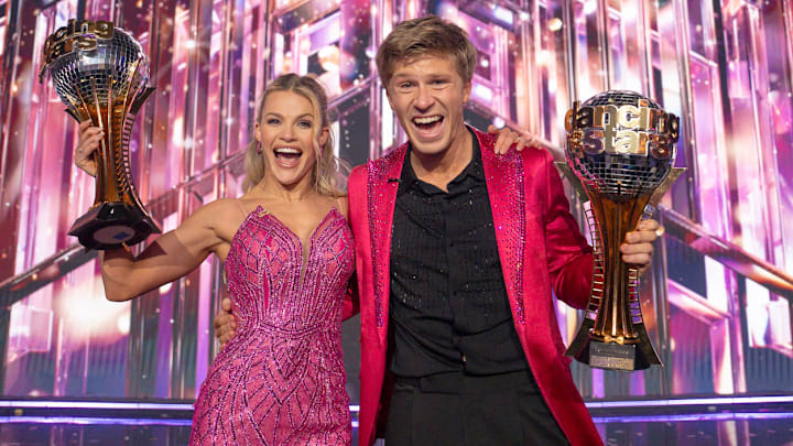Witney Carson and Robert Irwin