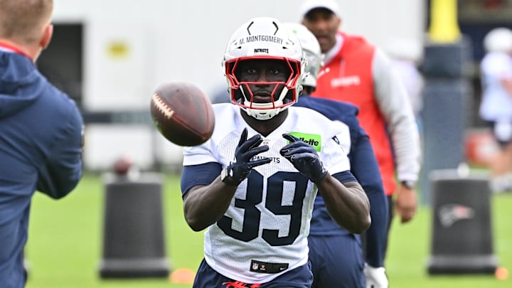 May 9, 2026; Foxborough, MA, USA; New England Patriots running back Myles Montgomery (39) catches the ball during the New England Patriots rookie camp at Gillette Stadium. Mandatory Credit: Eric Canha-Imagn Images