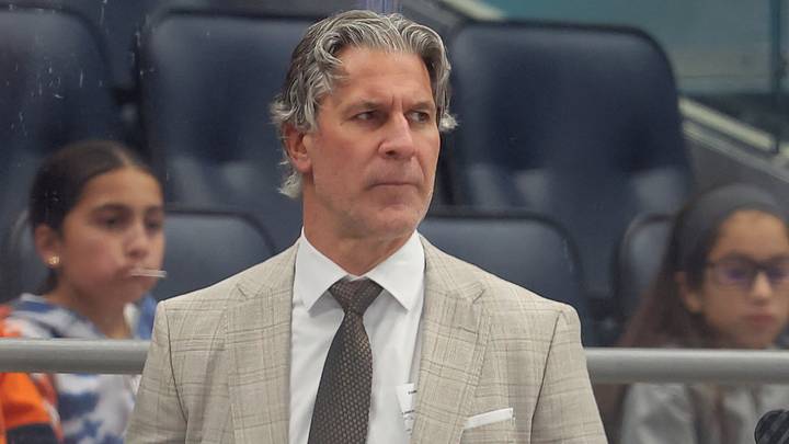 Dec 4, 2025; Elmont, New York, USA; Colorado Avalanche head coach Jared Bednar coaches against the New York Islanders during the first period at UBS Arena. Mandatory Credit: Brad Penner-Imagn Images Dec 4, 2025; Elmont, New York, USA; Colorado Avalanche head coach Jared Bednar coaches against the New York Islanders during the first period at UBS Arena. Mandatory Credit: Brad Penner-Imagn Images