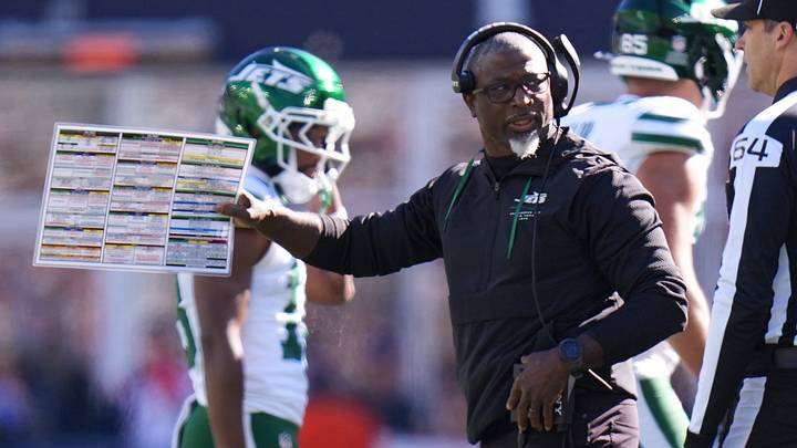 New York Jets head coach Aaron Glenn New York Jets head coach Aaron Glenn