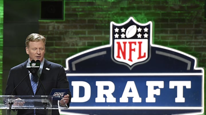 NFL commissioner Roger Goodell announces a pick.