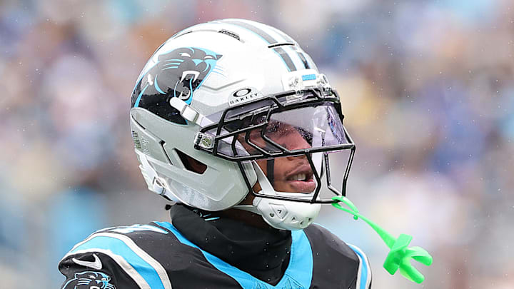 Carolina Panthers linebacker Isaiah Simmons