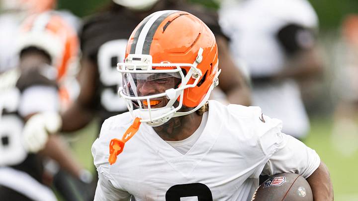 Isaiah Bond