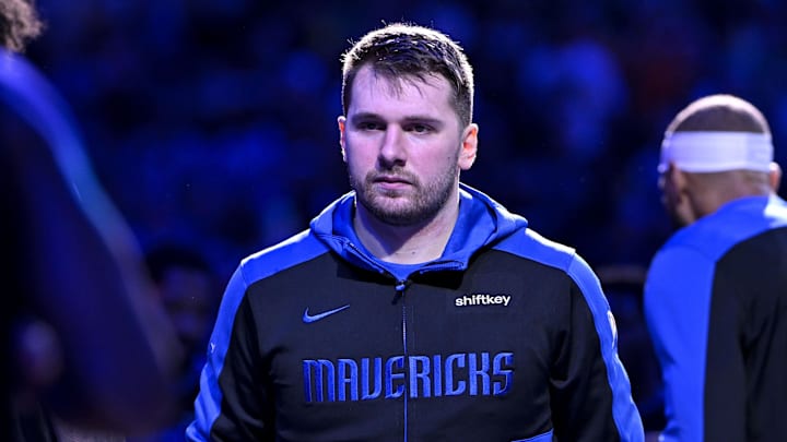Dec 25, 2024; Dallas, Texas, USA; Dallas Mavericks guard Luka Doncic (77) before the game between the Dallas Mavericks and the Minnesota Timberwolves at the American Airlines Center. Mandatory Credit: Jerome Miron-Imagn Images Dec 25, 2024; Dallas, Texas, USA; Dallas Mavericks guard Luka Doncic (77) before the game between the Dallas Mavericks and the Minnesota Timberwolves at the American Airlines Center. Mandatory Credit: Jerome Miron-Imagn Images