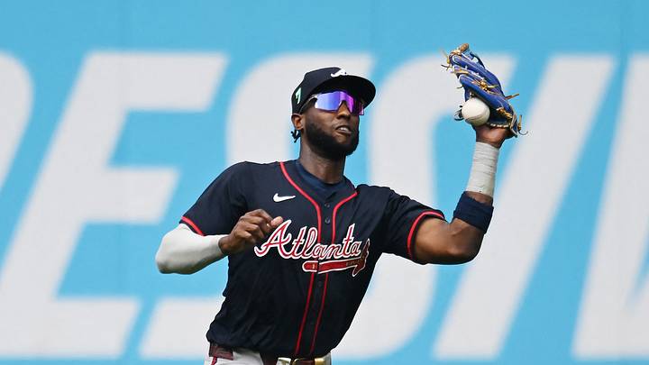 Aug 17, 2025; Cleveland, Ohio, USA; Atlanta Braves left fielder Jurickson Profar (7) drops a sacrifice fly hit by Cleveland Guardians first baseman Kyle Manzardo (not pictured) during the third inning at Progressive Field. Mandatory Credit: Ken Blaze-Imagn Images Aug 17, 2025; Cleveland, Ohio, USA; Atlanta Braves left fielder Jurickson Profar (7) drops a sacrifice fly hit by Cleveland Guardians first baseman Kyle Manzardo (not pictured) during the third inning at Progressive Field. Mandatory Credit: Ken Blaze-Imagn Images