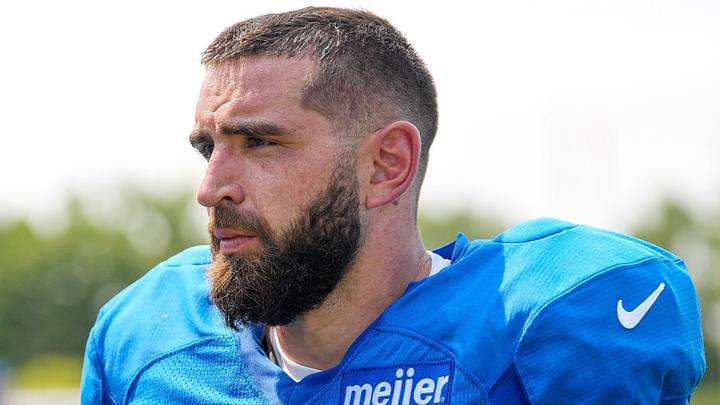 Detroit Lions tight end Tyler Conklin (72) walks off the field after practice during training camp 