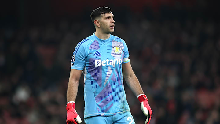 Emiliano Martinez, Aston Villa FC - Premier League