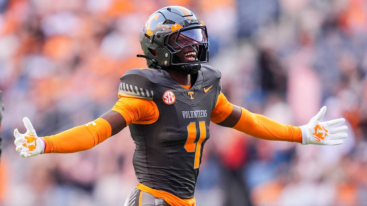 Predicting Tennessee Football's Depth Chart Following Second Fall Scrimmage