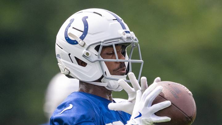 Indianapolis Colts cornerback Johnathan Edwards tries to catch a pass