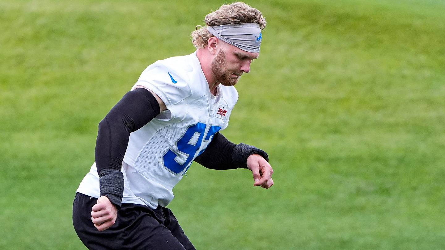 Detroit Lions Coaches Share Early Impressions of 2026 Defensive Ends