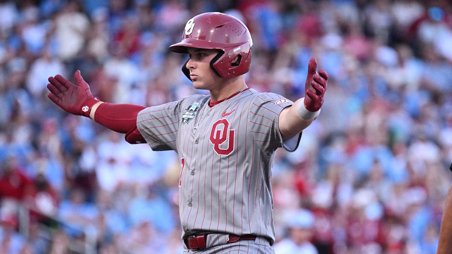 National Champs! Oklahoma Dominates North Carolina to Win College World Series