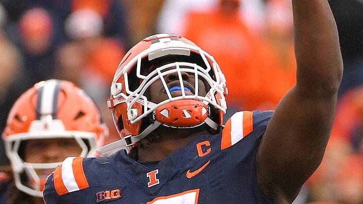 Illinois Fighting Illini linebacker Gabe Jacas Illinois Fighting Illini linebacker Gabe Jacas
