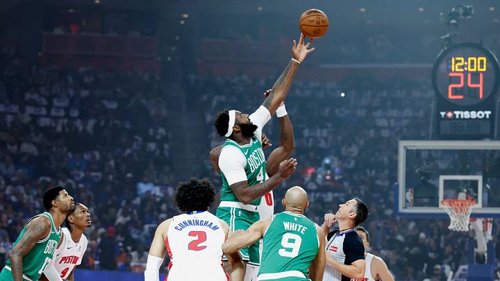 Oct 20, 2026; Detroit, Michigan, USA; Detroit Pistons center Jalen Duren (0) and Boston Celtics center-forward Mitchell Robinson (4) tip off in the first half at Little Caesars Arena. Mandatory Credit: Rick Osentoski-Imagn Images Oct 20, 2026; Detroit, Michigan, USA; Detroit Pistons center Jalen Duren (0) and Boston Celtics center-forward Mitchell Robinson (4) tip off in the first half at Little Caesars Arena. Mandatory Credit: Rick Osentoski-Imagn Images